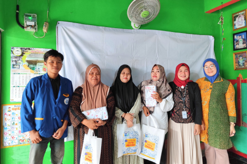 Kegiatan Pengabdian kepada Masyarakat Program Studi Bisnis Digital Universitas Yatsi Madani